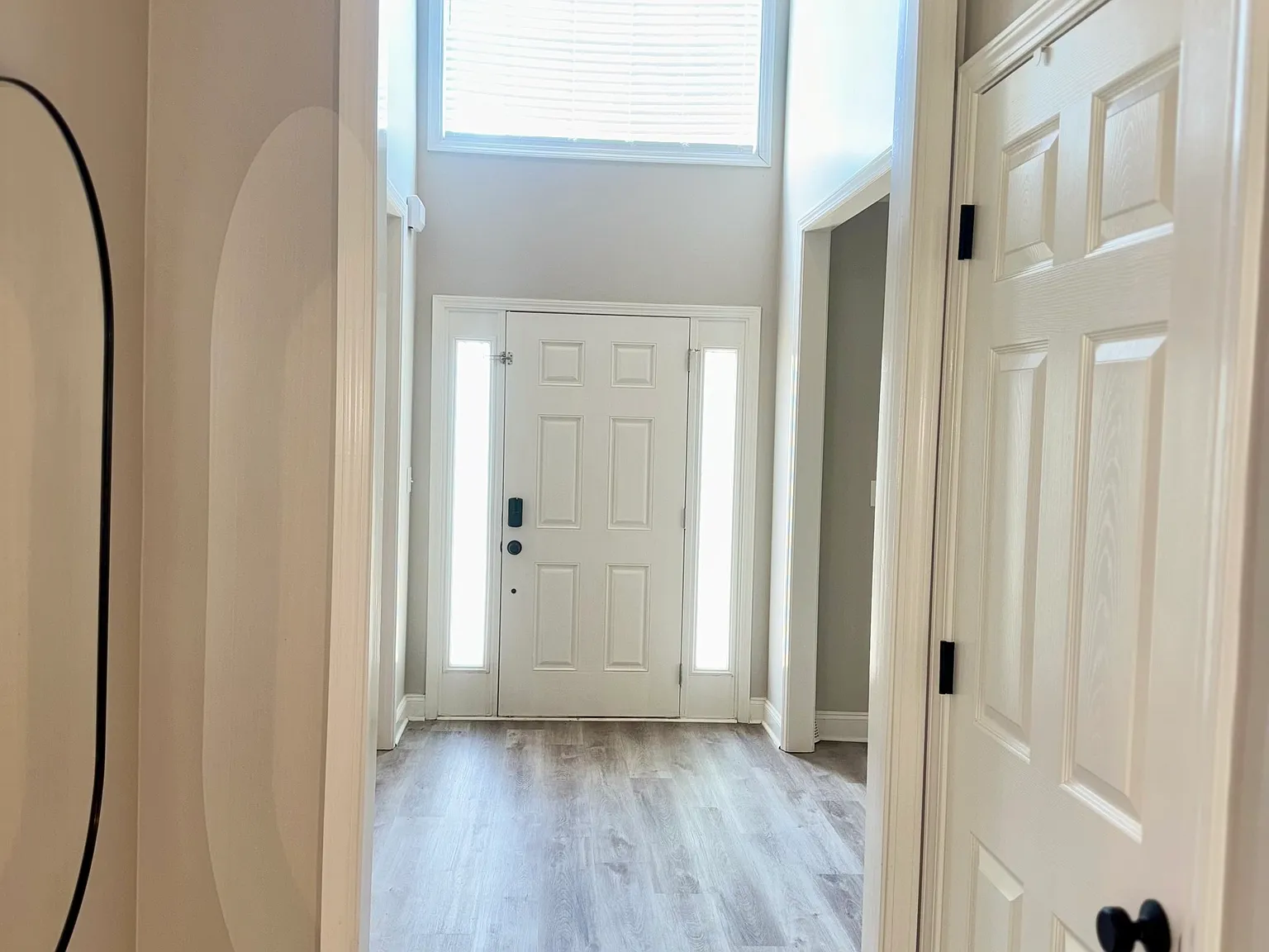 4 bed, 2.5 bath, 2607 sqft, $2,950 — Photo 2