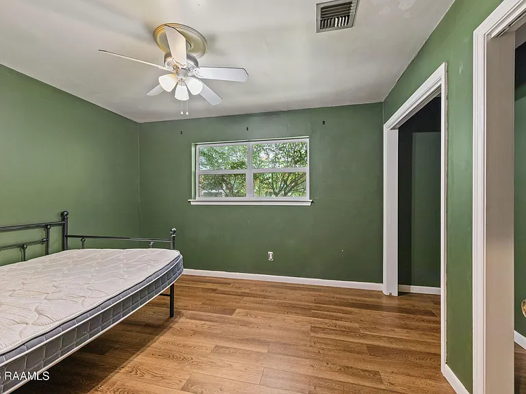 140 Orangewood Dr — Photo 16