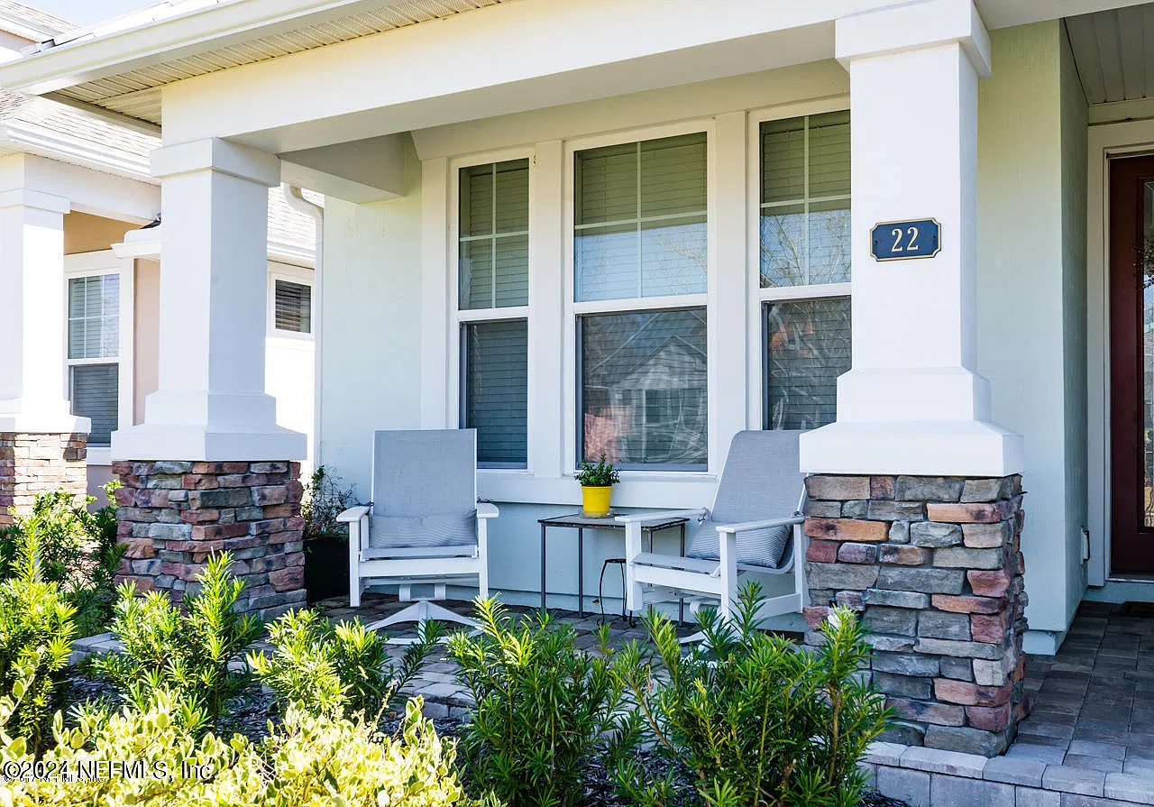 2 bed, 2.0 bath, 1467 sqft, $3,100 — Photo 2