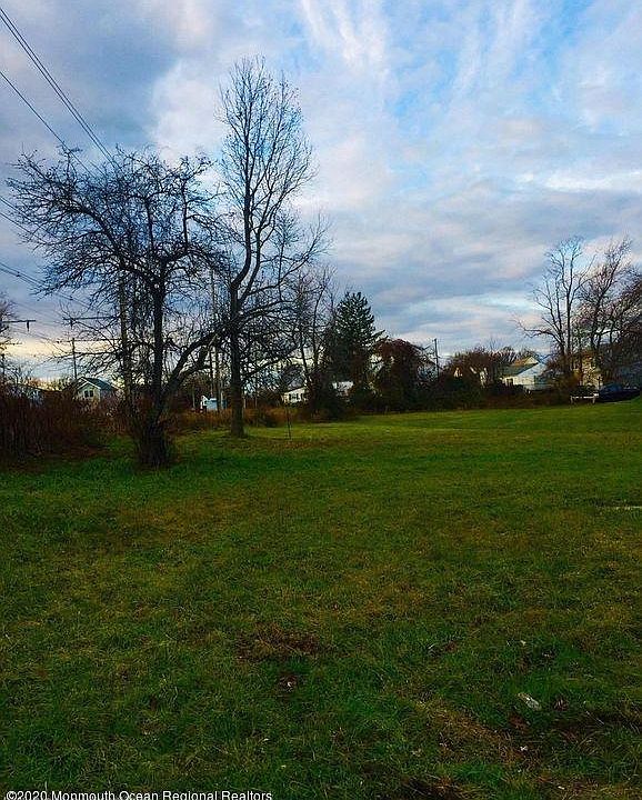 2nd image of 250 Nathan Ct
