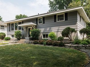 811 27th St NW, Rochester, MN 55901