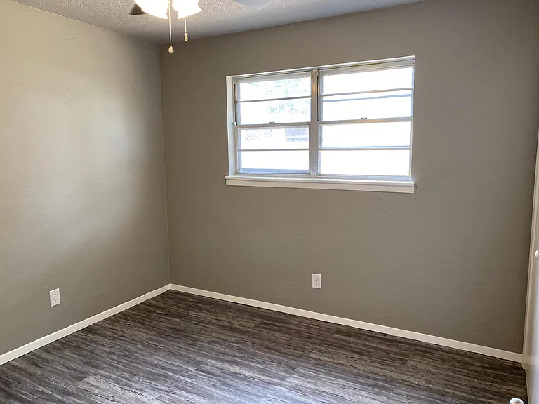 4802 Westway Trl — Photo 7