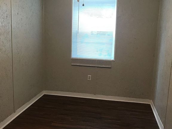5th image of 1008B Tucker St