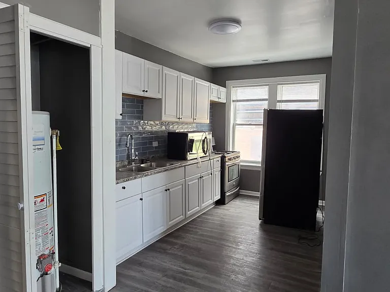346 N Laramie Ave #2N — Photo 4