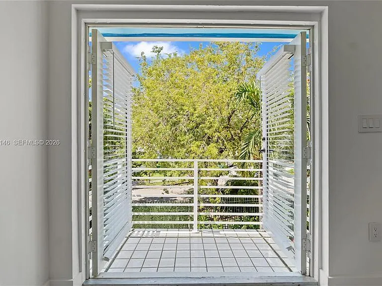 1345 SW 14th Ave — Photo 40