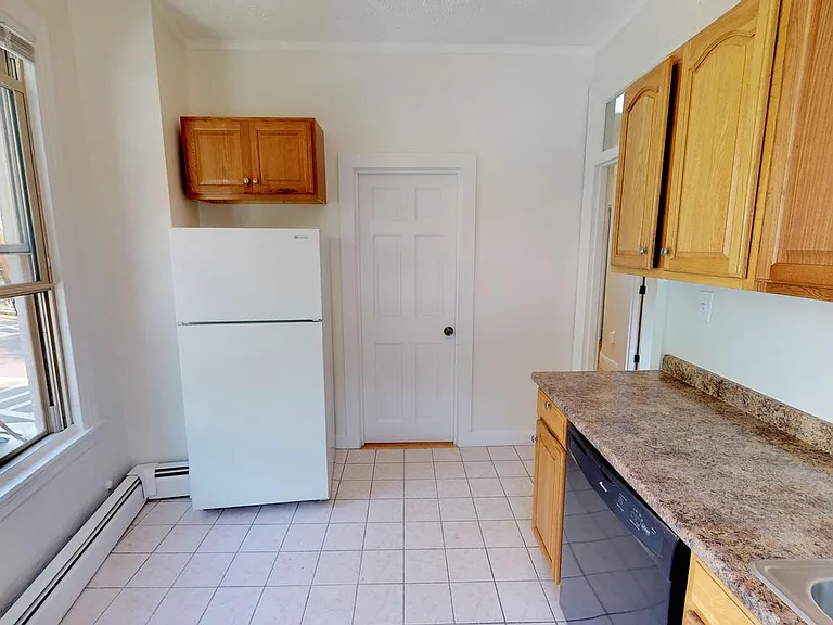 1729 Commonwealth Ave — Photo 9