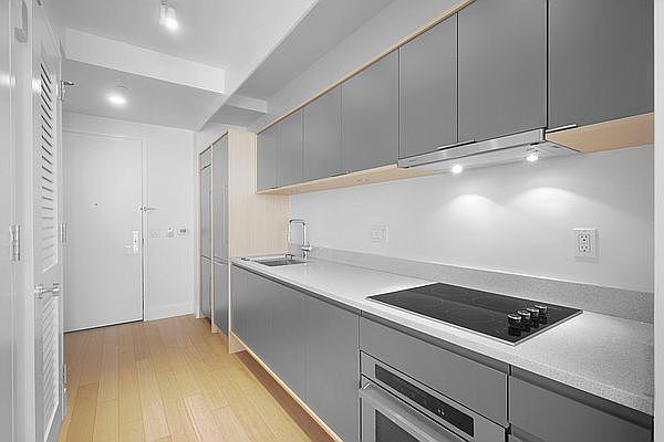 1st image of 10 City Poin APT 37Q