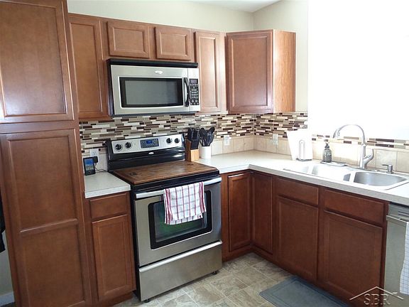 4th image of 3874 Hermansau Dr