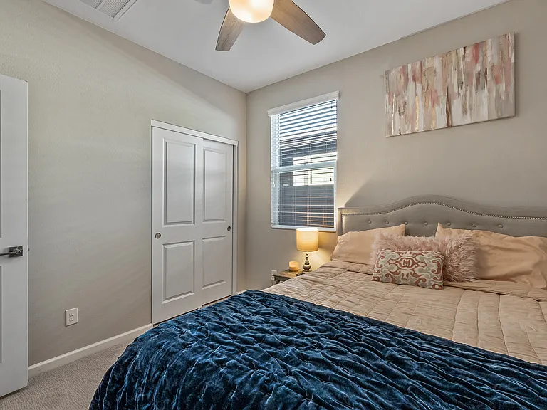 17352 W Paraiso Ln — Photo 39