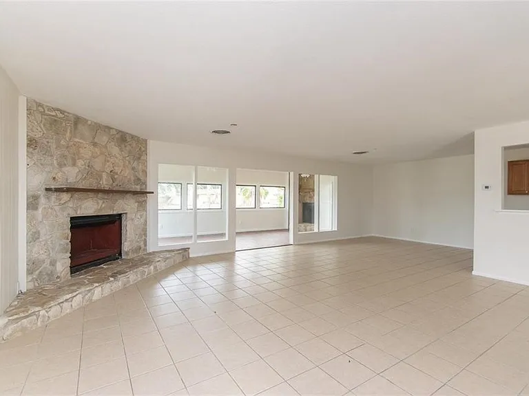 3106 Catcay Dr — Photo 2