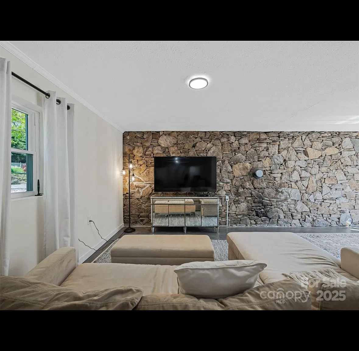 1 bed, $1,350 — Photo 3