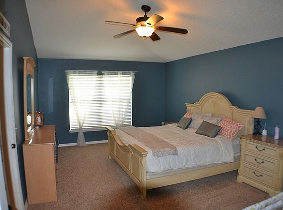 4th image of 30 White Dove Ln