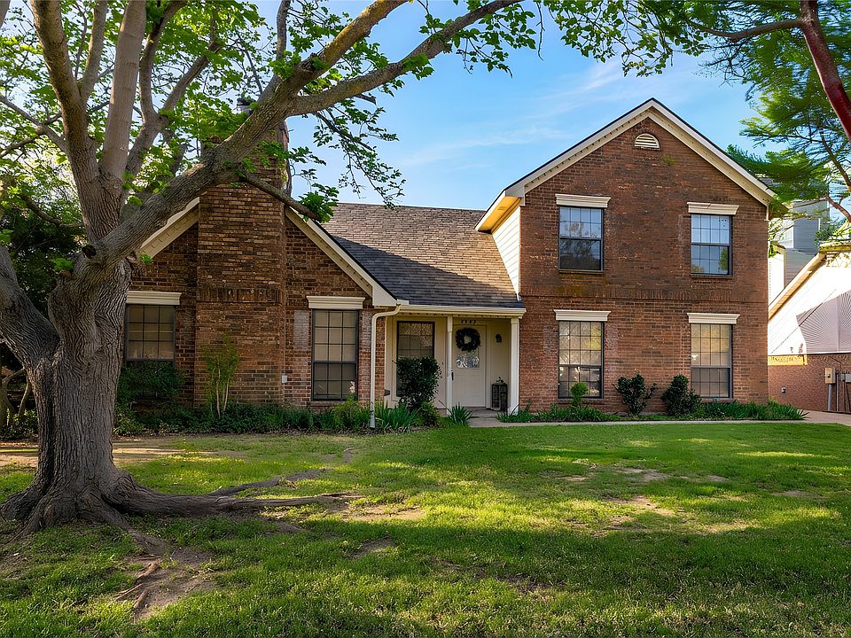 1st image of 3227 Summerfield Dr