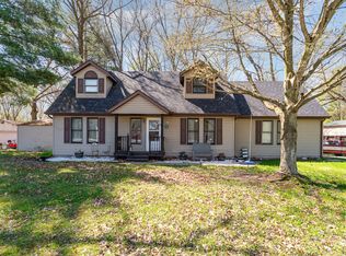 511 S Longshore Dr, Walkerton, IN 46574