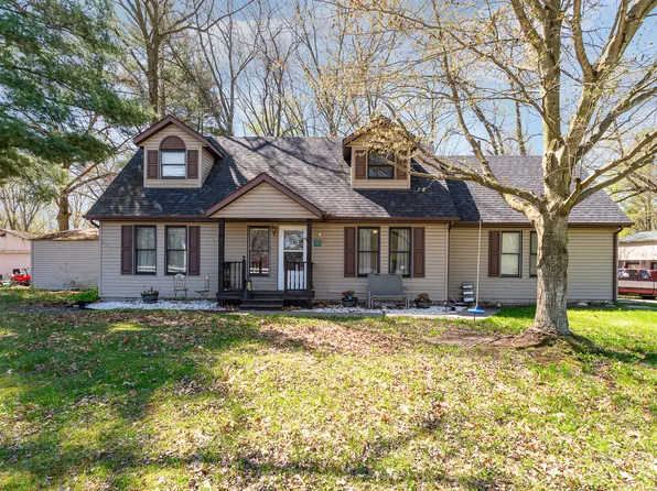 511 S Longshore Dr, Walkerton, IN 46574