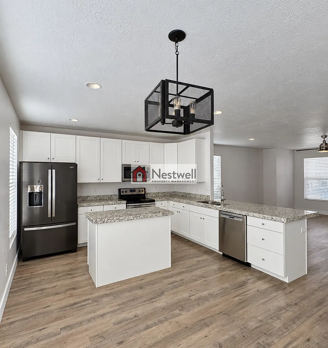 Gorgeous end-row townhome in Murray! — Photo 2
