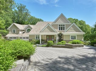 93 Haights Cross Rd, Chappaqua, NY 10514