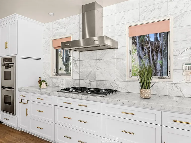 11365 Thurston Pl — Photo 7