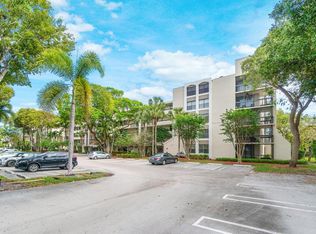 2025 Lavers Cir APT D111, Delray Beach, FL 33444