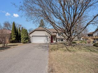 1409 Hickory Trl, White Bear Township, MN 55110