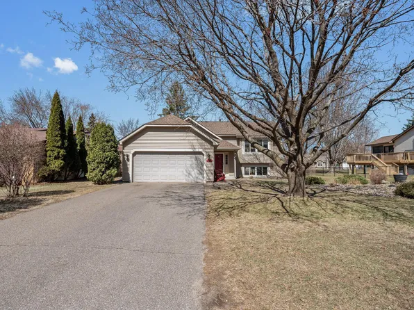 1409 Hickory Trl, White Bear Township, MN 55110