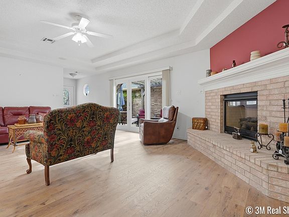 5th image of 4047 Green Meadow Dr