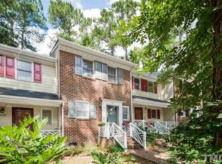 106 Briarcreek Ct, Cary, NC 27513