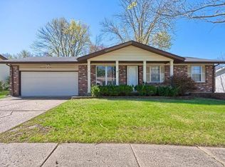 2504 Guebert Rd, Fenton, MO 63026