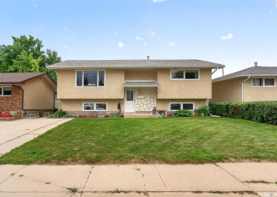 1st image of 1331 Athabasca STREET W