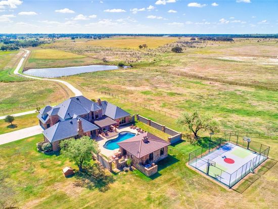 2454 380 W State Hwy, Jacksboro, TX 76458 | Zillow