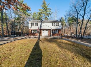 12 Shawnee Rd, Pepperell, MA 01463
