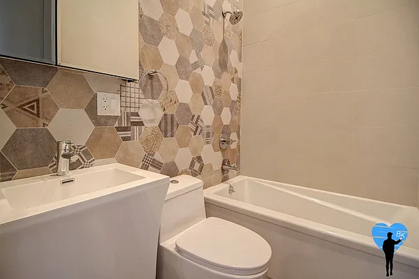 Rented by Next Door Realty NYC | media 17