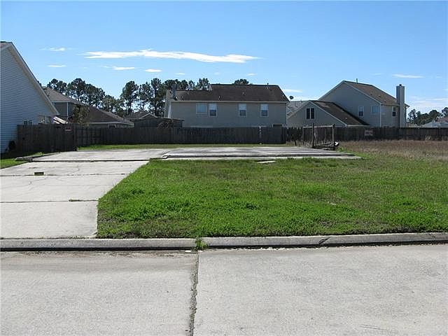 2nd image of 2046 Dylan Dr