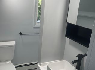 51 Abby St FLOOR 2, East Providence, RI 02914