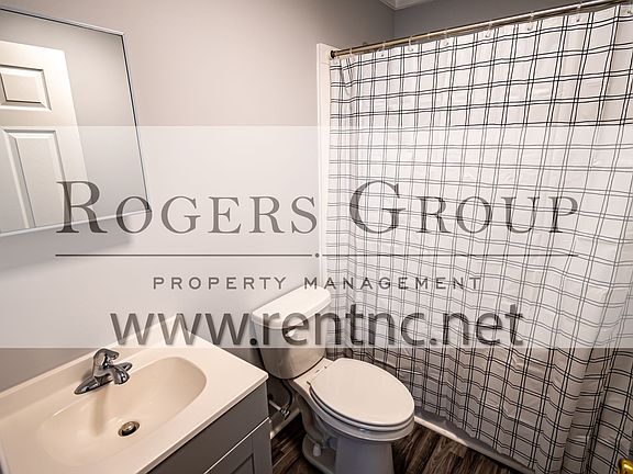 5th image of 1032-1034 Thurston St
