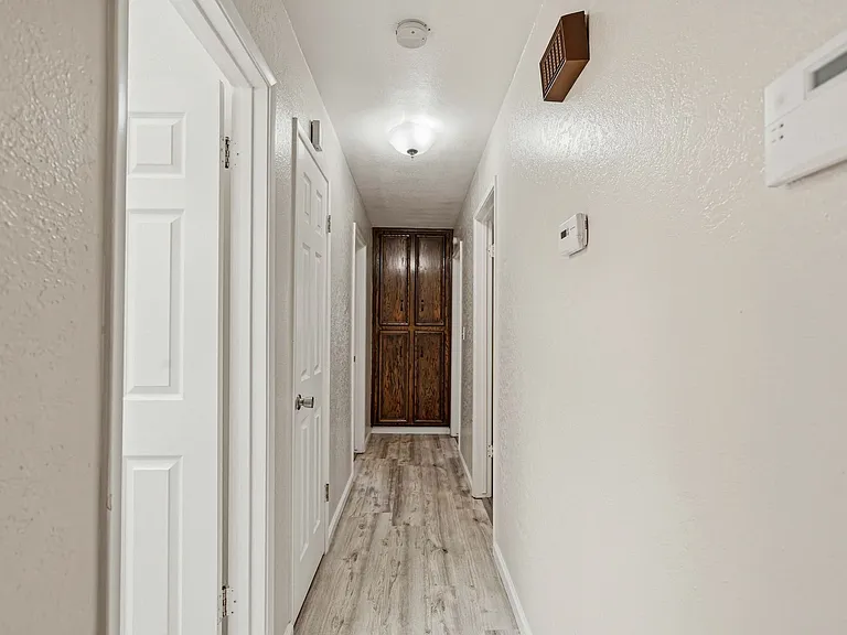 2025 Sweetwater Dr — Photo 10