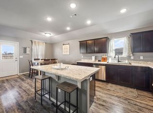 1700 Hermitage Dr, Centerton, AR 72719