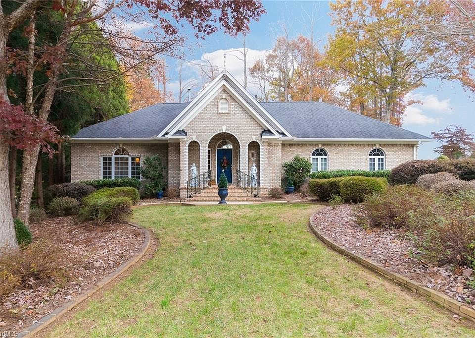 1st image of 6406 Glendevon Dr