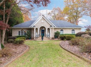 6406 Glendevon Dr, Whitsett, NC 27377