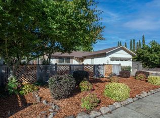 2245 Santa Fe Dr, Santa Rosa, CA 95405