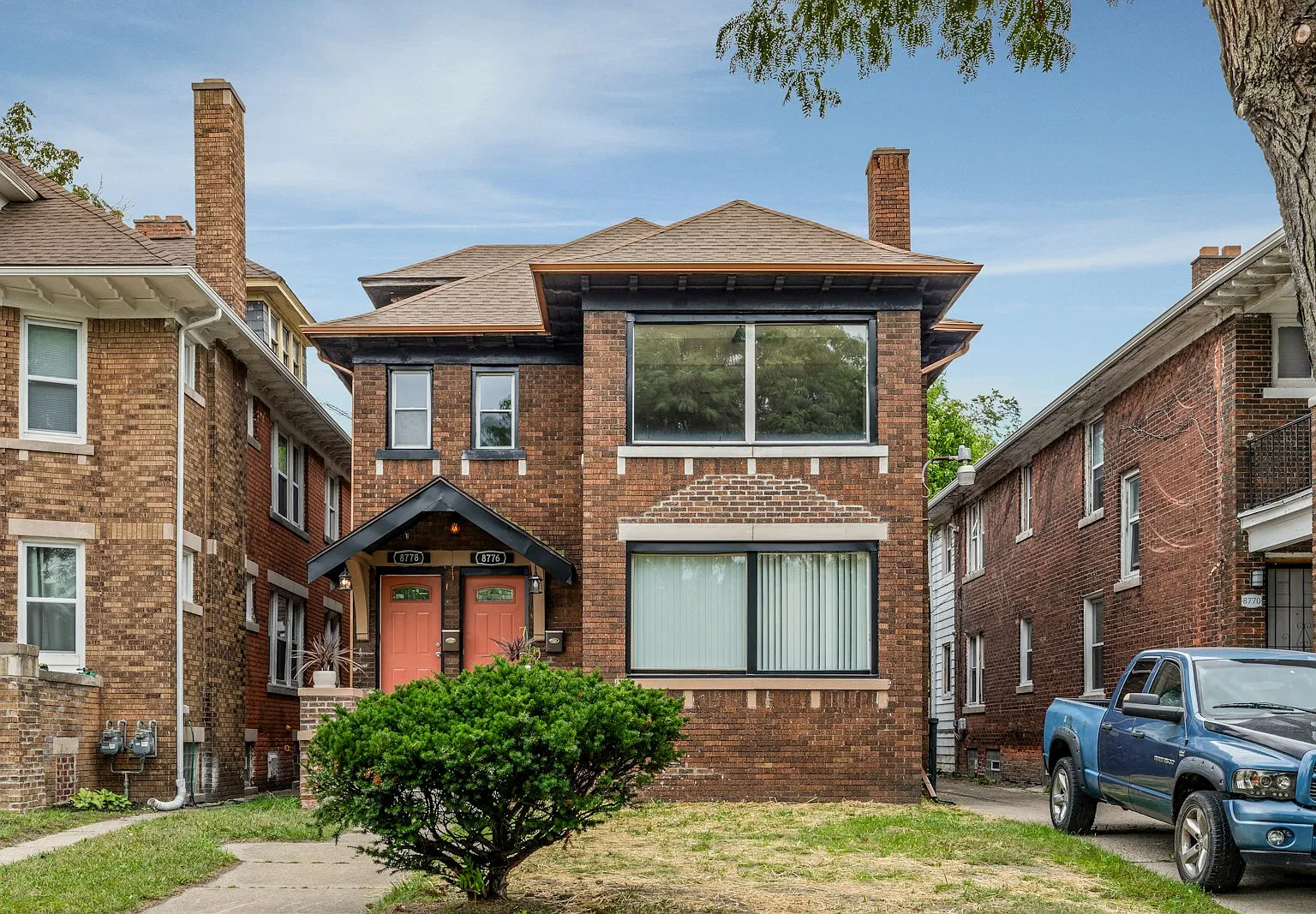 8776 Dexter Ave — Photo 3