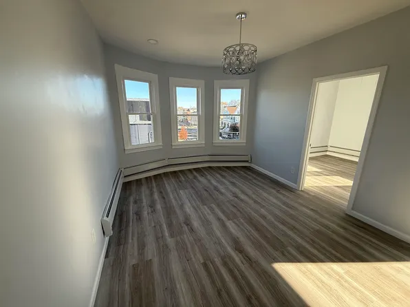 375 Kennedy Boulevard image 7 of 17