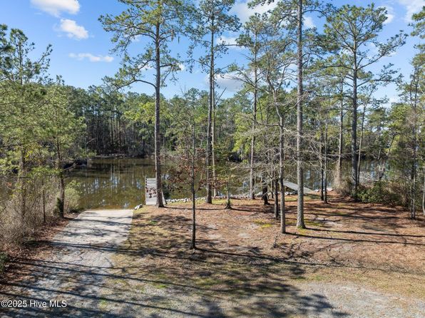 255 Sunset Point Road, Belhaven, NC 27810