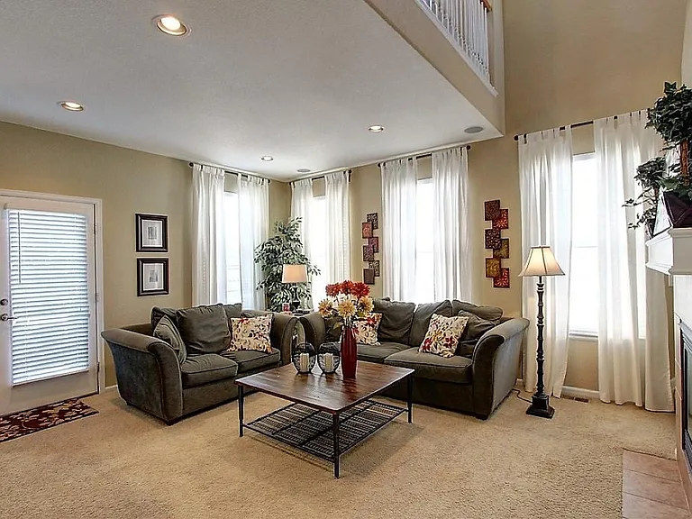 10598 Jewelberry Trl — Photo 8