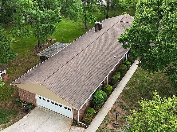 5th image of 4484 Cotswold Rd