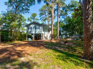 126 Bentley Dr, Hawthorne, FL 32640