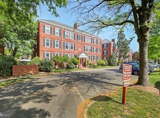 4819 30th St S APT A2, Arlington, VA 22206