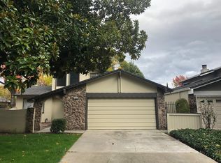 1123 Rosa Del Rio Way, Sacramento, CA 95822