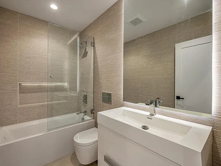 124 Varennes St #0 — Photo 19