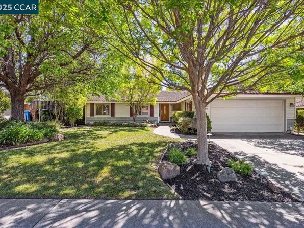 1050 Palisade Dr, Martinez, CA 94553